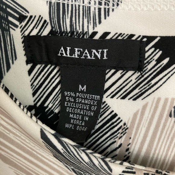 Beautiful NWOT Alfani blouse - Picture 3 of 4